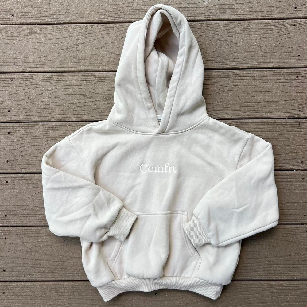 Comfrt Signature Hoodie Kids Size Medium Cozy Pullover Kangaroo Pocket‎